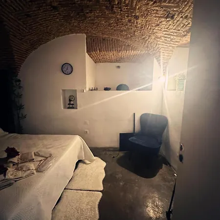Nuriahboutique Pansiyon Lisboa